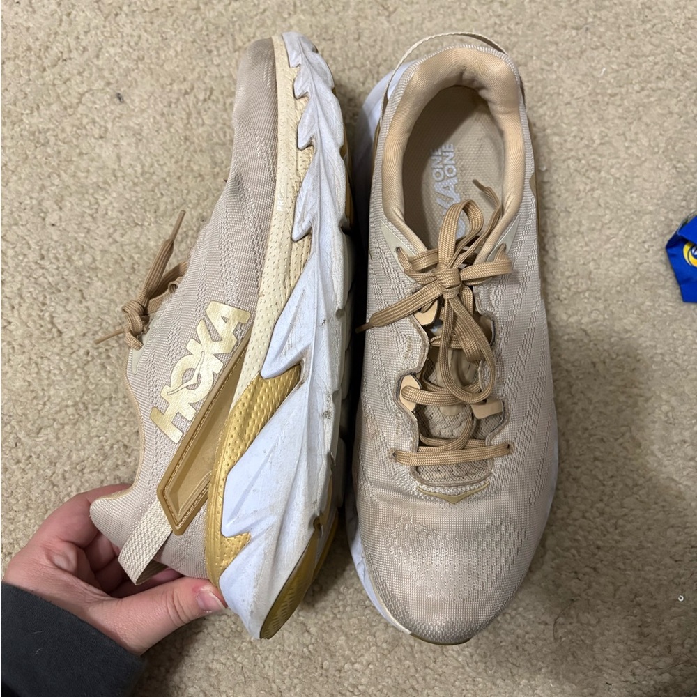 HOKA ONE ONE® M ELEVON 2–Almond Milk/ White—SIZE 10.5